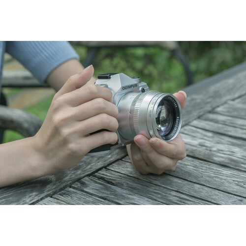 Обʼєктив TTArtisan 50mm f/1.2 X для Fujifilm (Сріблястий)