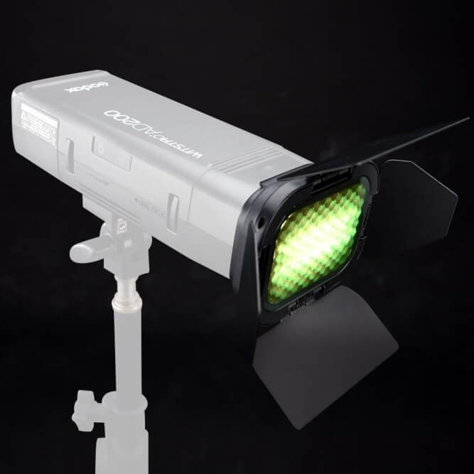 Godox BD-07: шторки, стільники, кольорові гелі для спалаху AD200