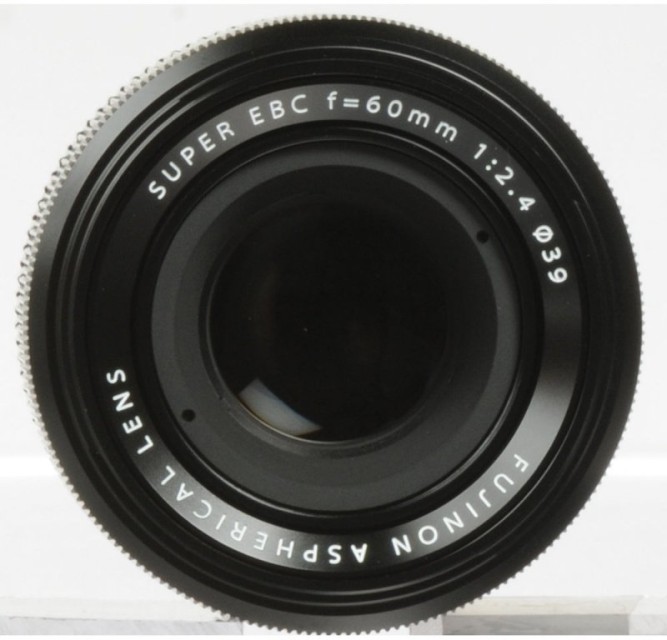 Обʼєктив FUJIFILM XF 60mm f/2.4 R Macro