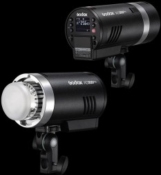Автономная вспышка Godox AD300Pro