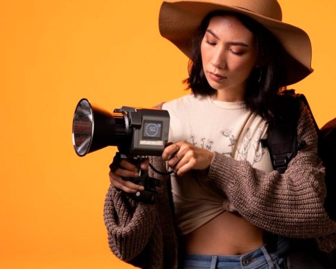 Aputure Amaran COB 60D (знято з виробництва)