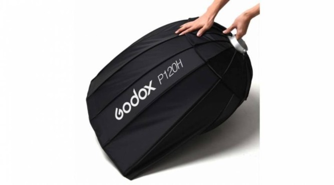 Глибокий параболічний софтбокс Godox P120H під байонет Bowens