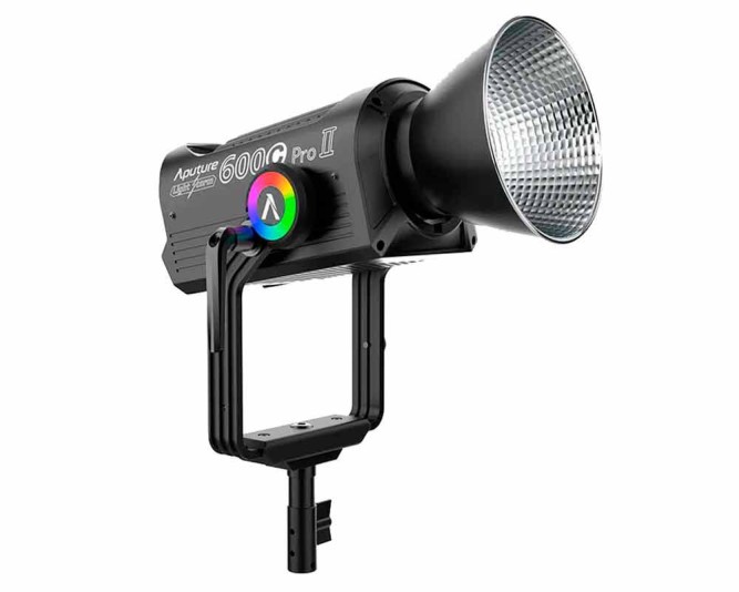LED прожектор Aputure Light Storm LS 600C Pro II (V-Mount)