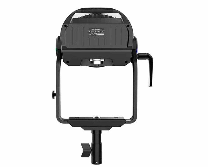 LED прожектор Aputure Light Storm LS 600C Pro II (V-Mount)