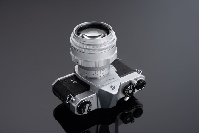 Обʼєктив TTArtisan 75mm f/1.5 Silver (M42) (знято з виробництва)