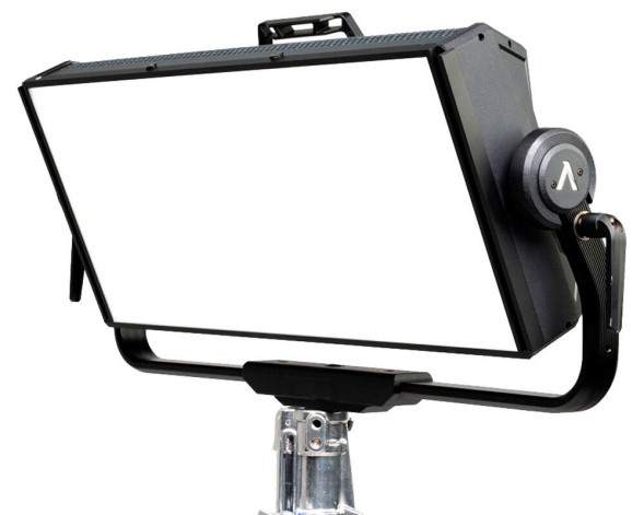 LED панель Aputure Nova P600C Kit with Case