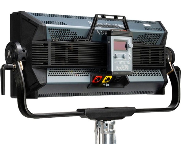 LED панель Aputure Nova P600C Kit with Case