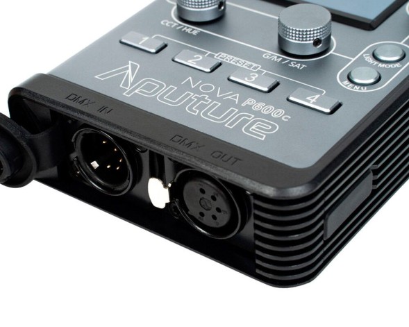 LED панель Aputure Nova P600C Kit with Case