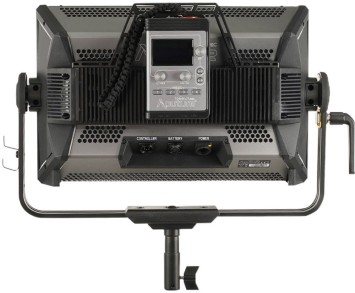 LED панель Aputure NOVA P300c із кейсом