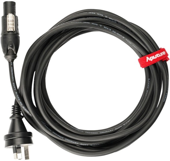 LED панель Aputure NOVA P300c с кейсом