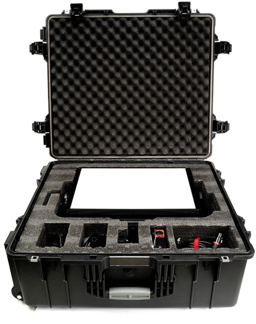 LED панель Aputure NOVA P300c із кейсом