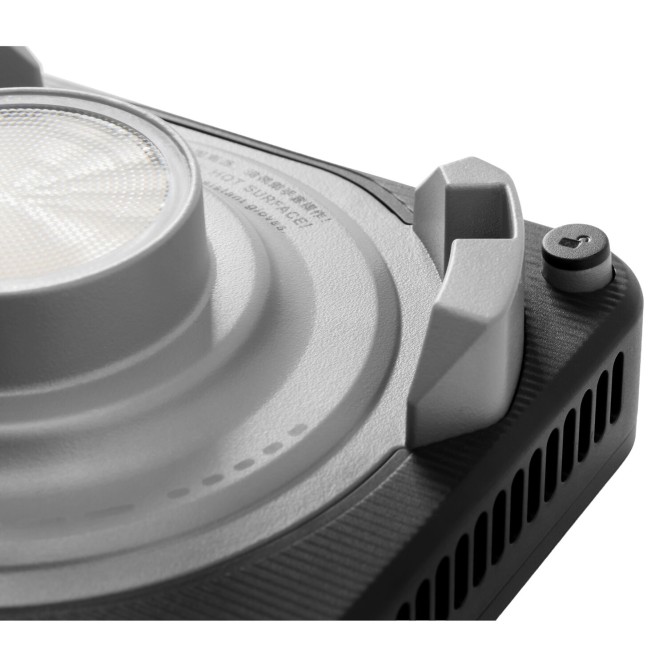 LED світло Amaran Ray 120c