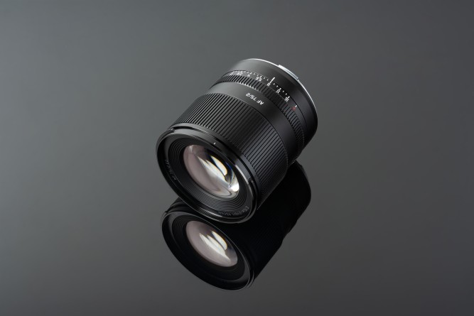 Обʼєктив TTArtisan 75mm f/2 для L-Mount