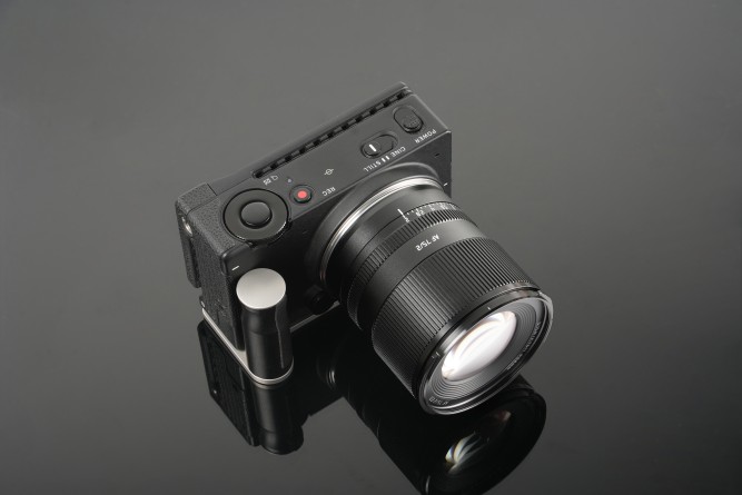 Обʼєктив TTArtisan 75mm f/2 для L-Mount