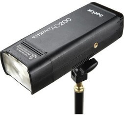 Аккумуляторная вспышка Godox AD200