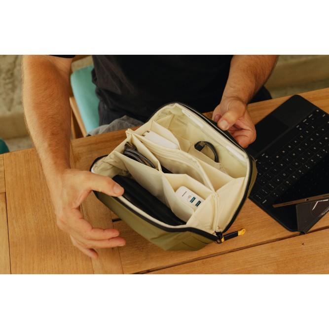 Сумка Peak Design Tech Pouch Kelp