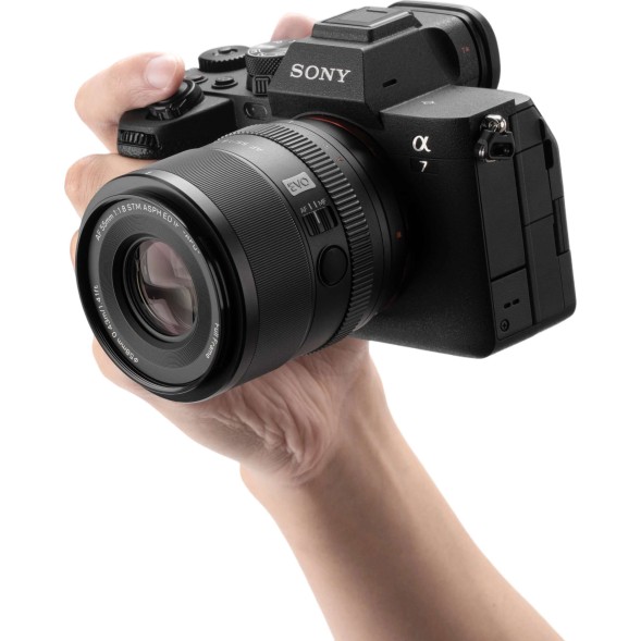 Объектив Viltrox AF 55mm f/1.8 EVO FE для Sony