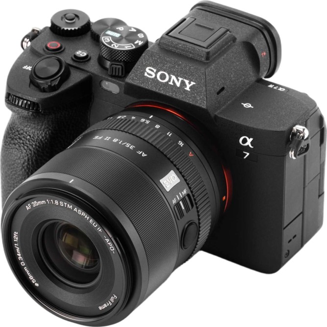 Обʼєктив Viltrox AF 35mm f/1.8 EVO FE для Sony