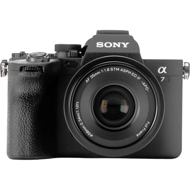 Обʼєктив Viltrox AF 35mm f/1.8 EVO FE для Sony