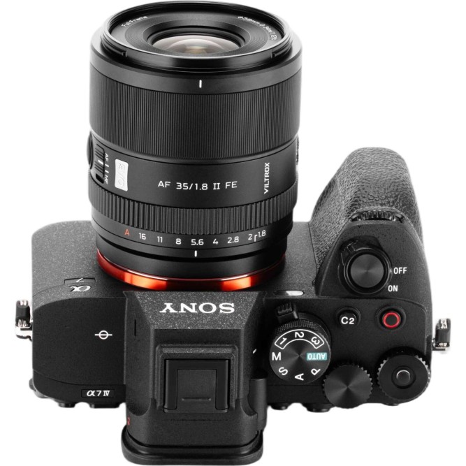 Обʼєктив Viltrox AF 35mm f/1.8 EVO FE для Sony