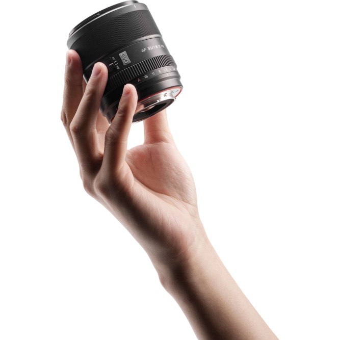 Обʼєктив Viltrox AF 35mm f/1.8 EVO FE для Sony