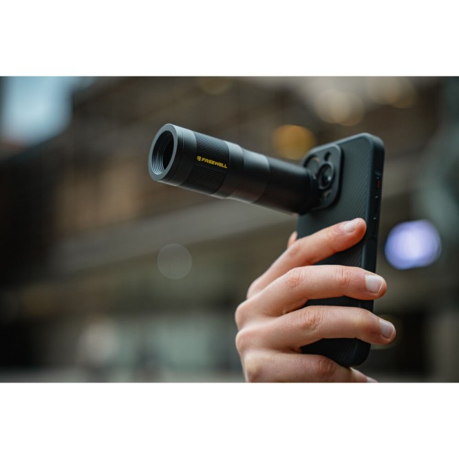 Телефото об&#039;єктив Freewell 6x для смартфонів