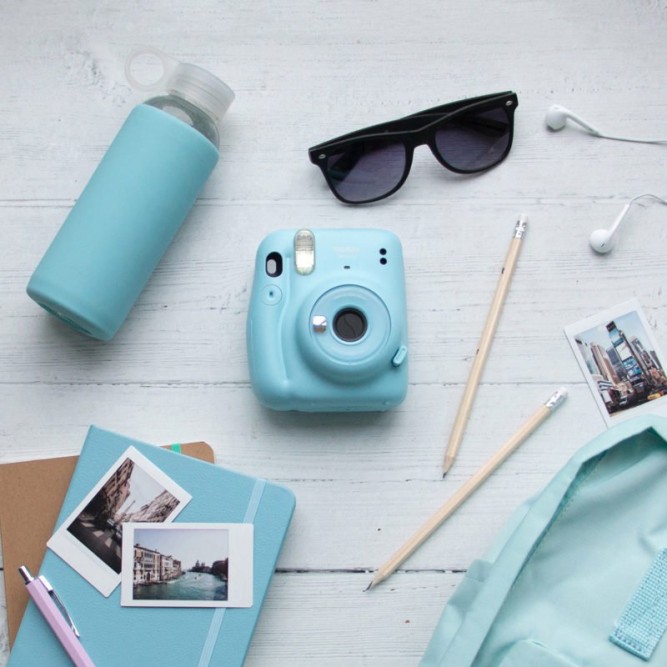 Фотокамера моментального друку Fujifilm INSTAX Mini 11 Sky Blue  (знято з виробництва)