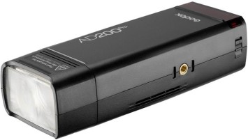 Акумуляторний спалах Godox AD200Pro