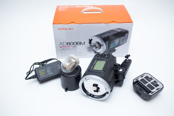 Акумуляторний спалах Godox AD600BM