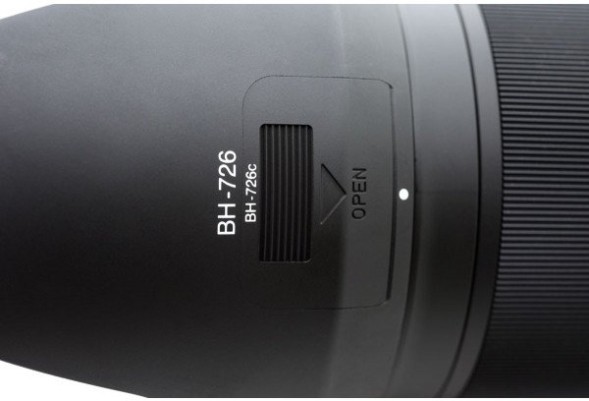 Объектив Tokina OPERA FX 50mm f/1.4 (Canon) (снято с производства)