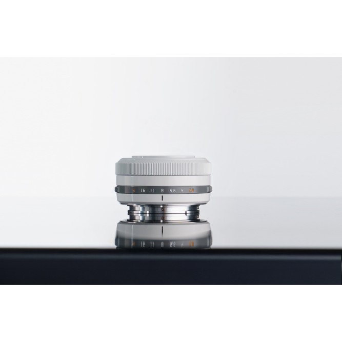 Обʼєктив TTArtisan AF 27mm f/2.8 Polar White для Sony (APS-C)