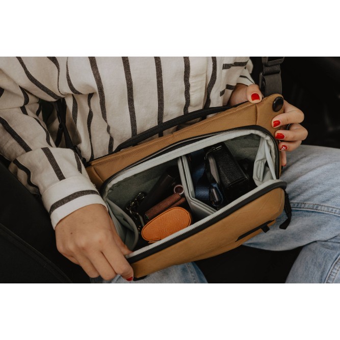 Сумка Peak Design Everyday Sling 3L Coyote