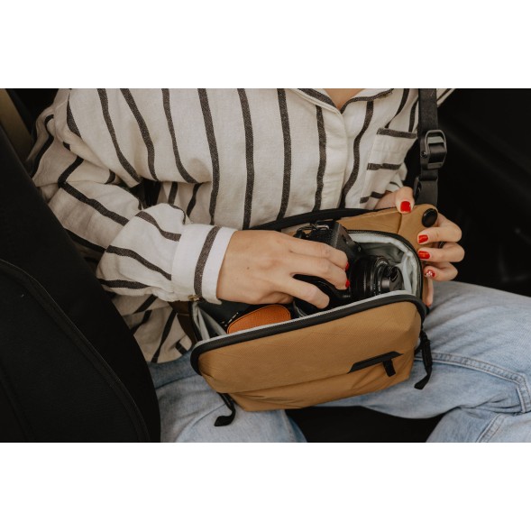 Сумка Peak Design Everyday Sling 3L Coyote