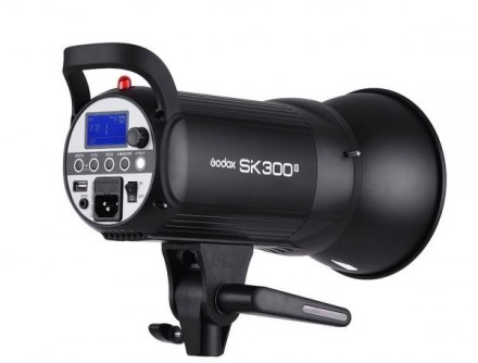 Набір студійного світла Godox SK300II-E (2 спалахи)