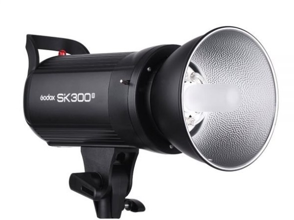Набор студийного света Godox SK300II-E (2 вспышки)