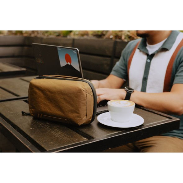 Сумка Peak Design Tech Pouch Coyote