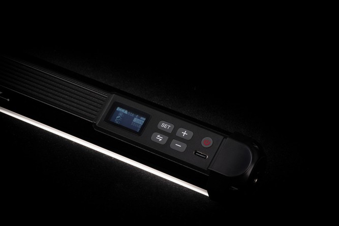 Набір з двох LED жезлів Viltrox K90