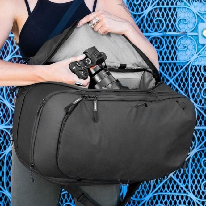 Сумка-футляр Peak Design Camera Cube Medium Black (знято з виробництва)