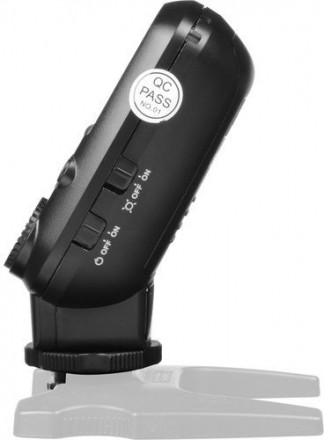 Передавач радіосинхронізатора Godox XT-32 Canon