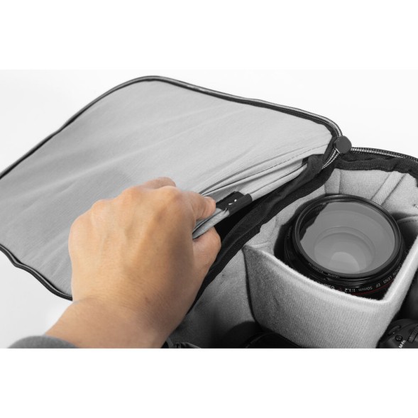 Сумка-футляр Peak Design Camera Cube V2 Small/Medium Black