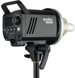 Студийная вспышка Godox MS300