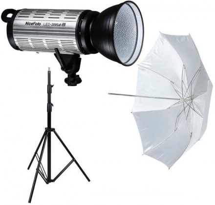 Набір постійного світла для каталожних зйомок на базі LED-моноблоку NiceFoto LED-2000AII 200Вт